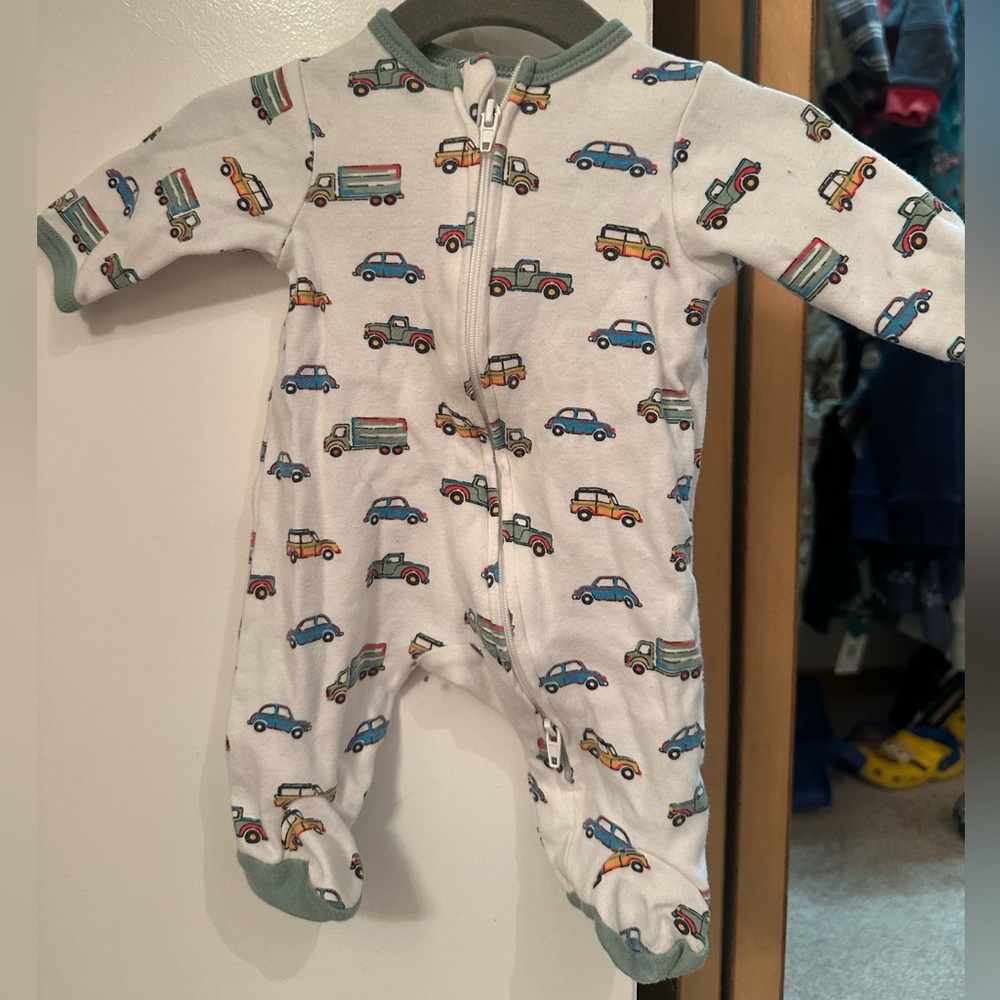 LITTLE ME PREEMIE Onesie Unisex Boys Footie Pajama with Cars EUC